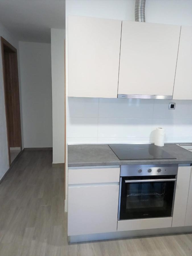 Apartment Neva Split With Free Private Parking Space Bagian luar foto