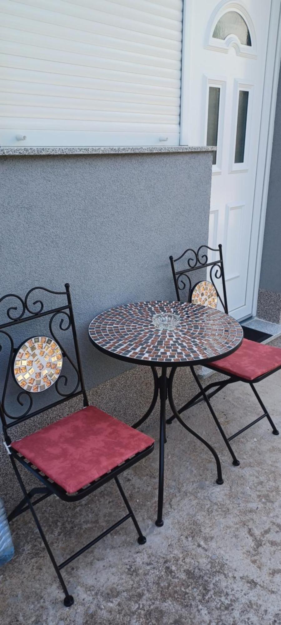 Apartment Neva Split With Free Private Parking Space Bagian luar foto